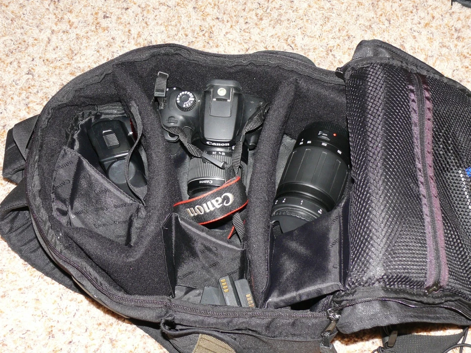 Canon EOS 4000D 2 OBJETIVOS 18-55MM TAMRON 100-300MM PAQUETE LIMPIO ESTUCHE WIFI 32 GB Foto 2 de 4