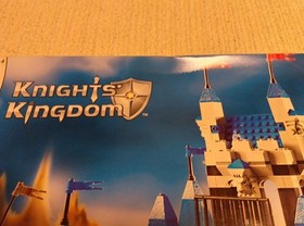 LEGO Knights' Kingdom Royal King's Castle 10176 In 2006 New Retired Japan