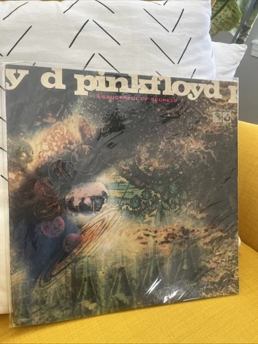 PINK FLOYD A SAUCERFUL OF SECRETS EMI EMS80318 Japan REISSUE INSERT VINYL LP