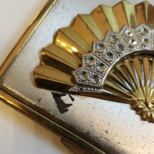 c1950s Vintage Case Bell Compact Makeup Mirror & Cigarette Fan Set - Picture 3 of 24