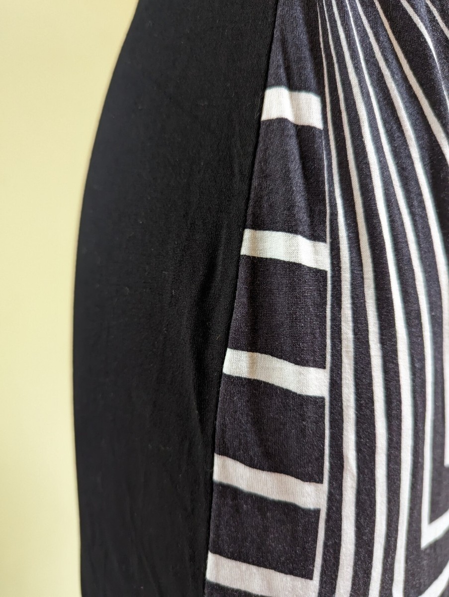 x-masuminnie  Desigual 6103368 Desigual Sz M black gray white bodycon Geometric Stripe
