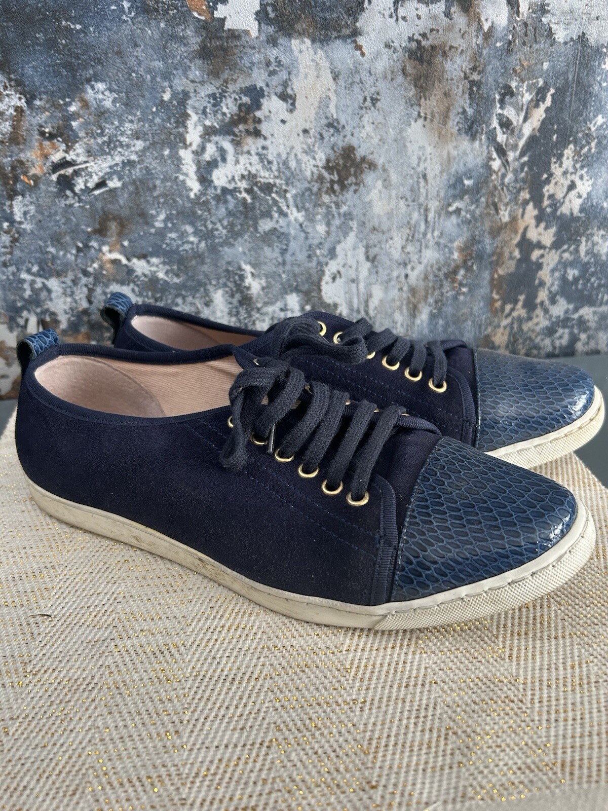Women Jones Bootmaker Trainers Size UK7 image 2