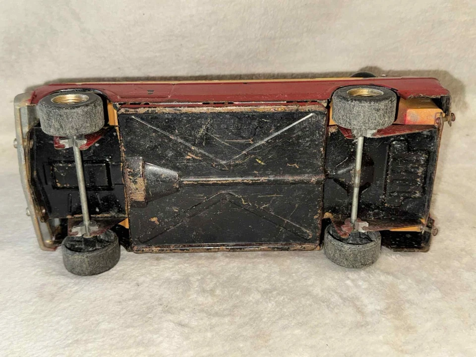 Dodge Street Van ERTL 70 de colección rojo/amarillo diecast ventana trasera burbuja Foto 2 de 4