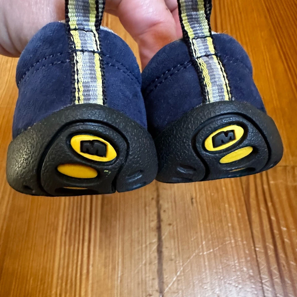 Mocassim Merrell azul marinho camurça couro sola de borracha tamanho 3 novo sem etiquetas - Imagem 4 de 4