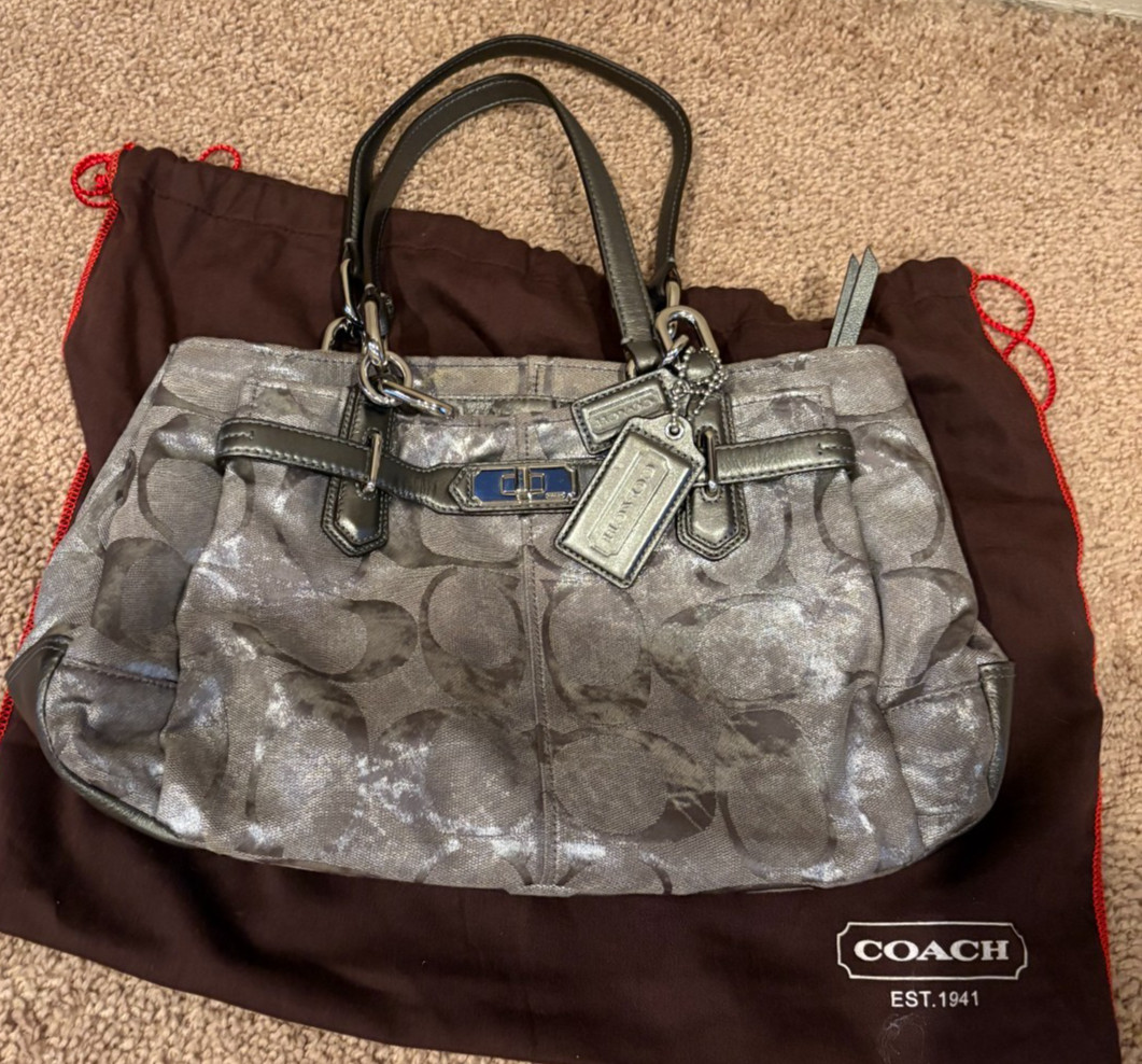 AUTHENTIC COACH BAG GRAY SILVER EUC - image 8