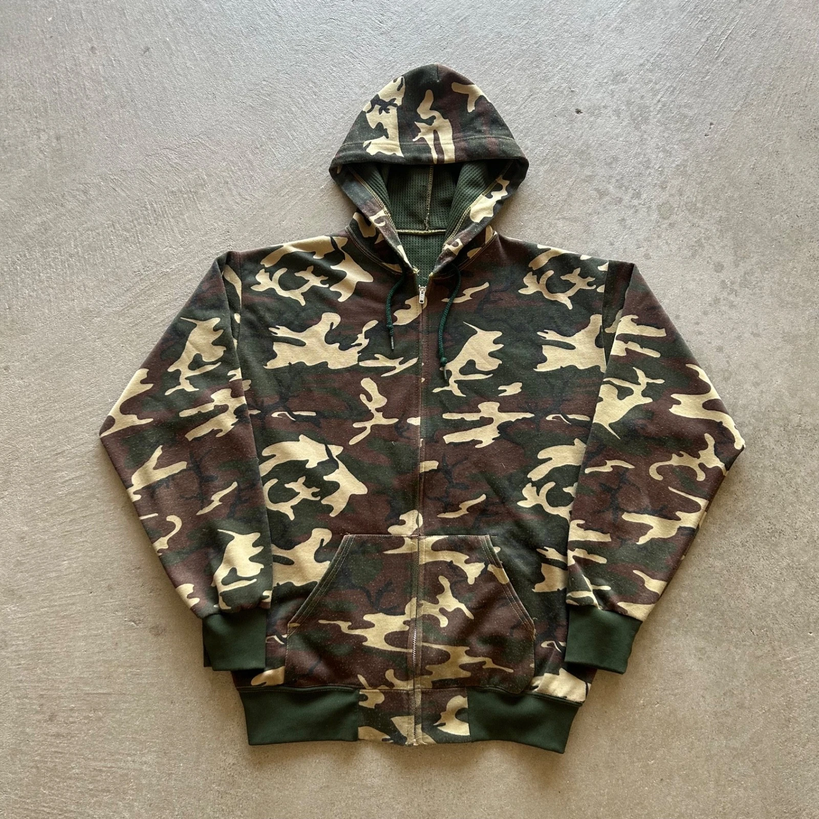 Vintage 70s Woodland Camo Sweatshirt Size Large Thermal Lined Full Zip Hoodie
