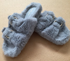 Women's New Gray J/SLIDES NYC Faux Fur Sandals Slippers with Buckles , Size 9M.