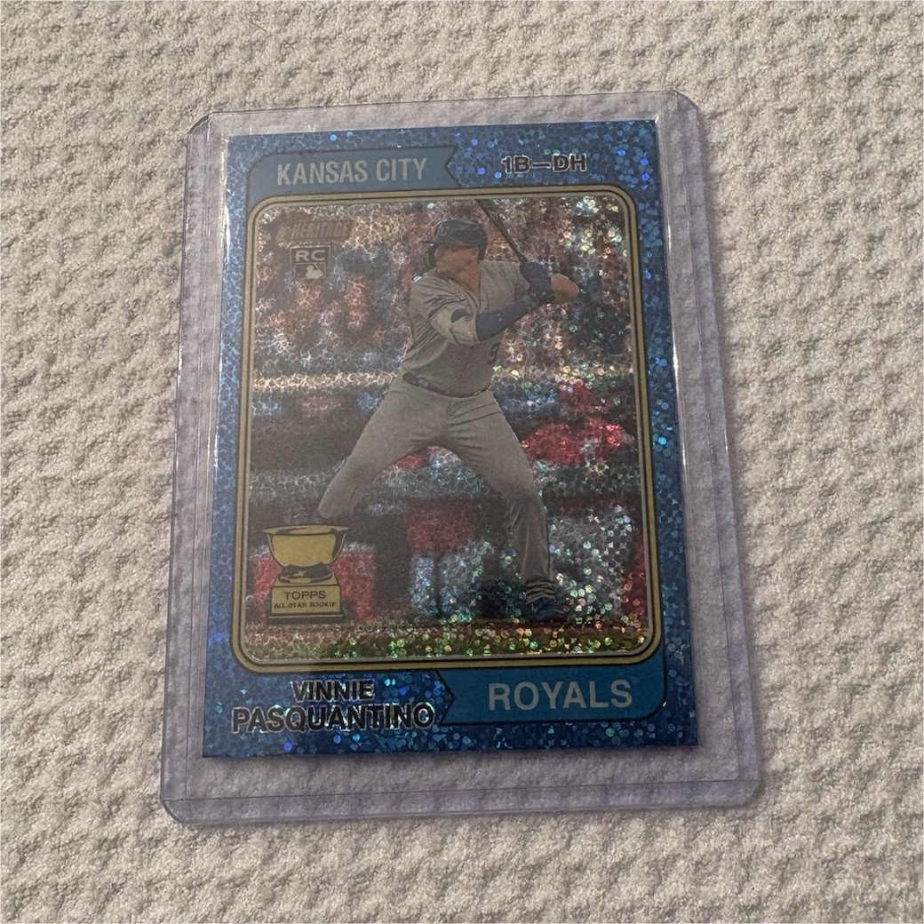 2023 Topps Heritage Vinnie Pasquantino #150 Sparkle Rookie Royals Baseball