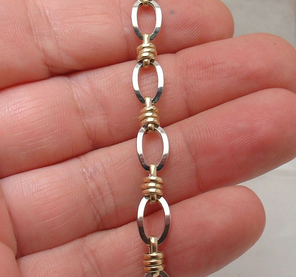 Brazalete Technibond de 8" cóncavo de eslabones ovalados enchapados en oro de 14K en dos tonos de plata 925 Foto 3 de 4