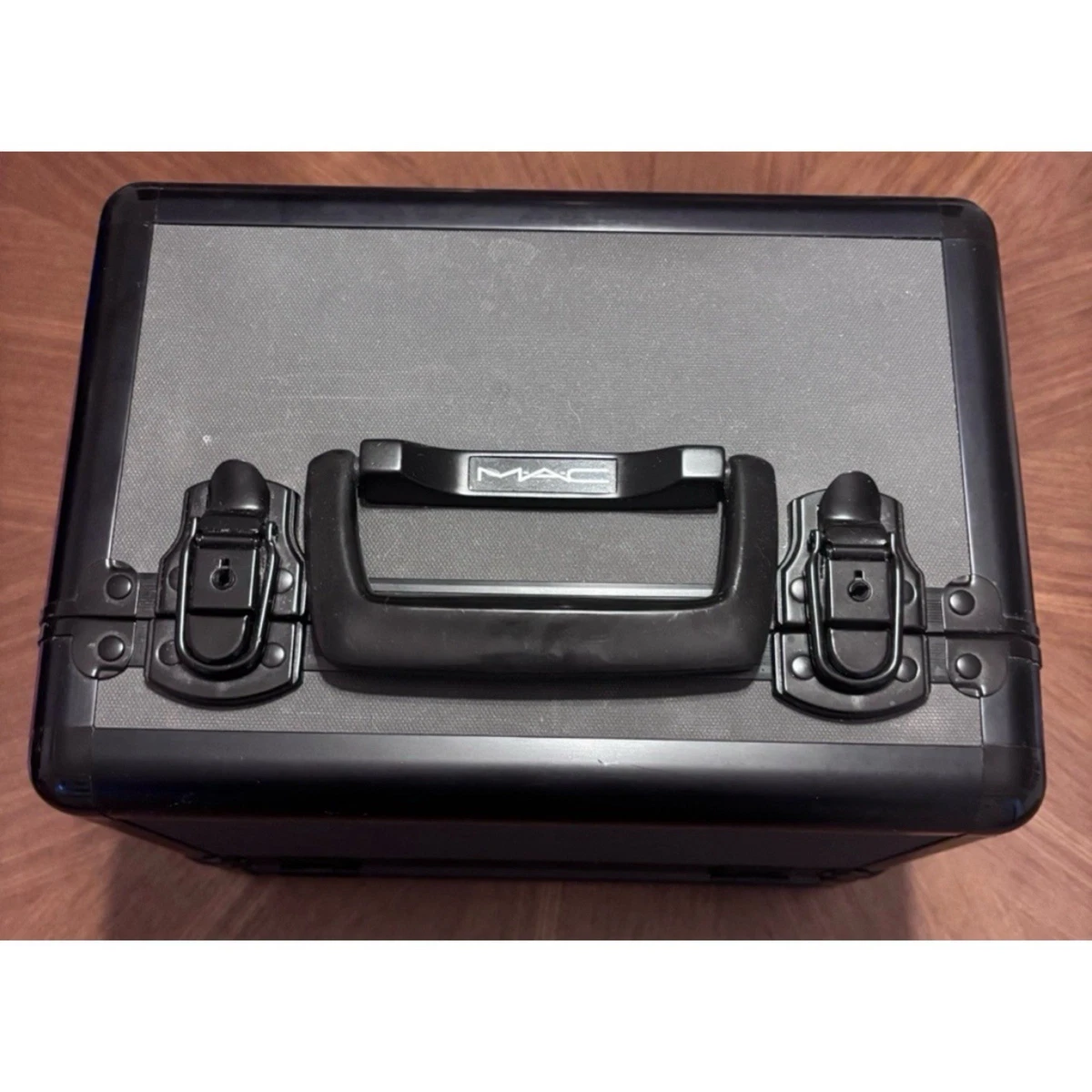 M·A·C Metal Makeup Makeup Cases for sale | eBay