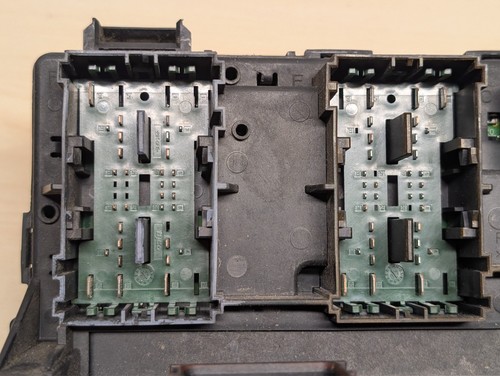 2008 JEEP LIBERTY/NITRO TIPM TOTALLY POWER INTEGRATED FUSE BOX 04692235AH - Picture 10 of 18
