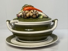 Sopera Garden Harvest Arnart 5th Ave con cucharón y plato base ambos #55/1718
