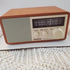 Sangean Radio WR-11 AM FM Tabletop Walnut Wood Superior Sound Retro Analog