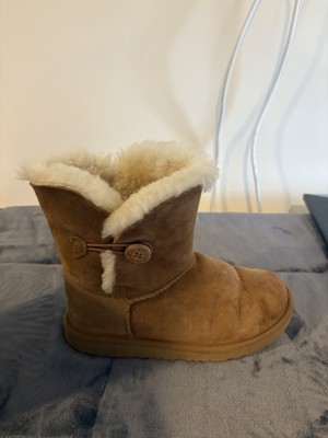 Girls Ugg Boots Size 3