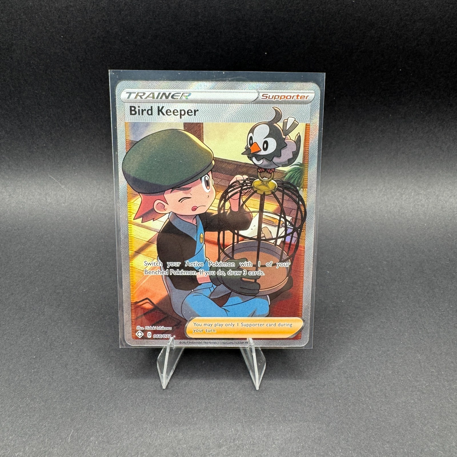 Bird Keeper Pokemon Shining Fates 066/072 Ultra Rare Full Art Holo SWSH NM