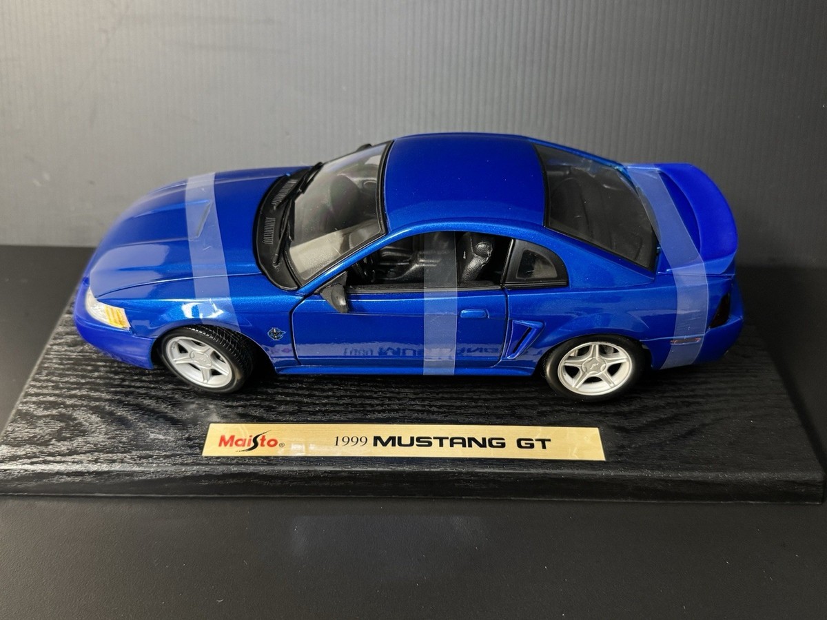 1999 Ford Mustang GT Coupe Sonic Blue 1/18 Maisto 25th Anniversary