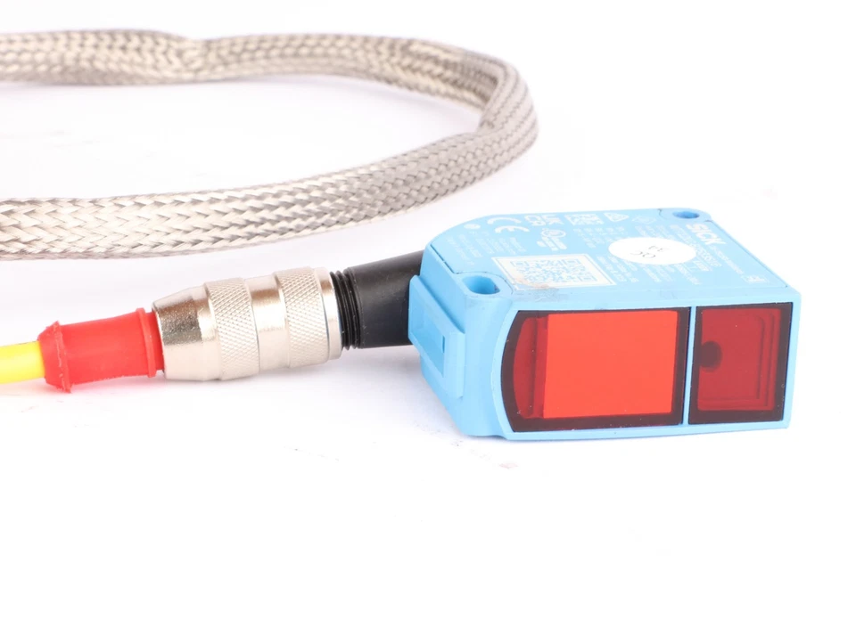 SICK WTT12LC-B2533S16 Photoelectric Proximity Sensor 1105655, 50-380mm Sense - Image 4 of 4