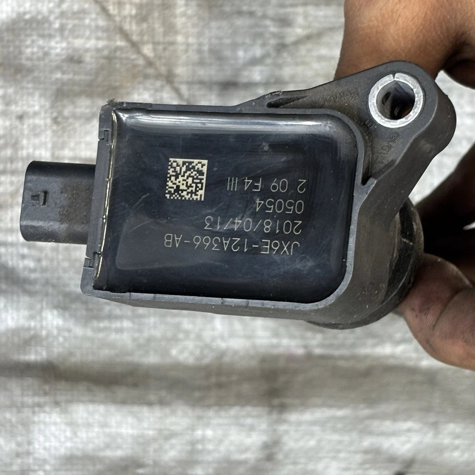 Ford Transit Connect 2019 bobina de encendido del motor de 2,0 L OEM Foto 2 de 3