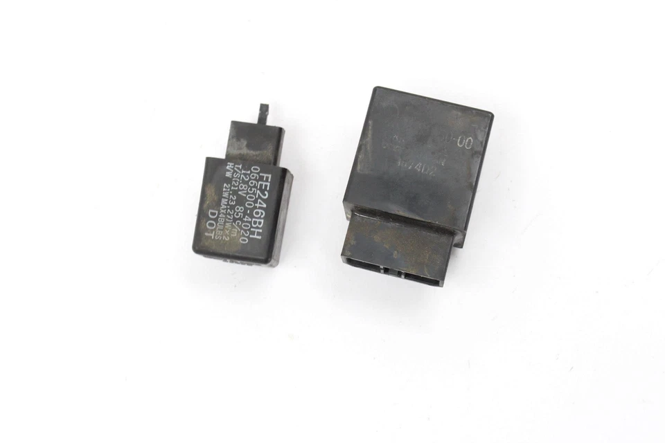 Yamaha V Star 250 2015 OEM par de relés Foto 2 de 4