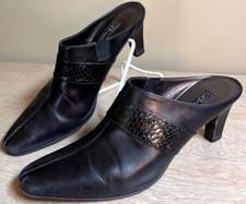 Brighton Rhyme Mules leather womens 7.5 shoes clogs black snake pattern trim