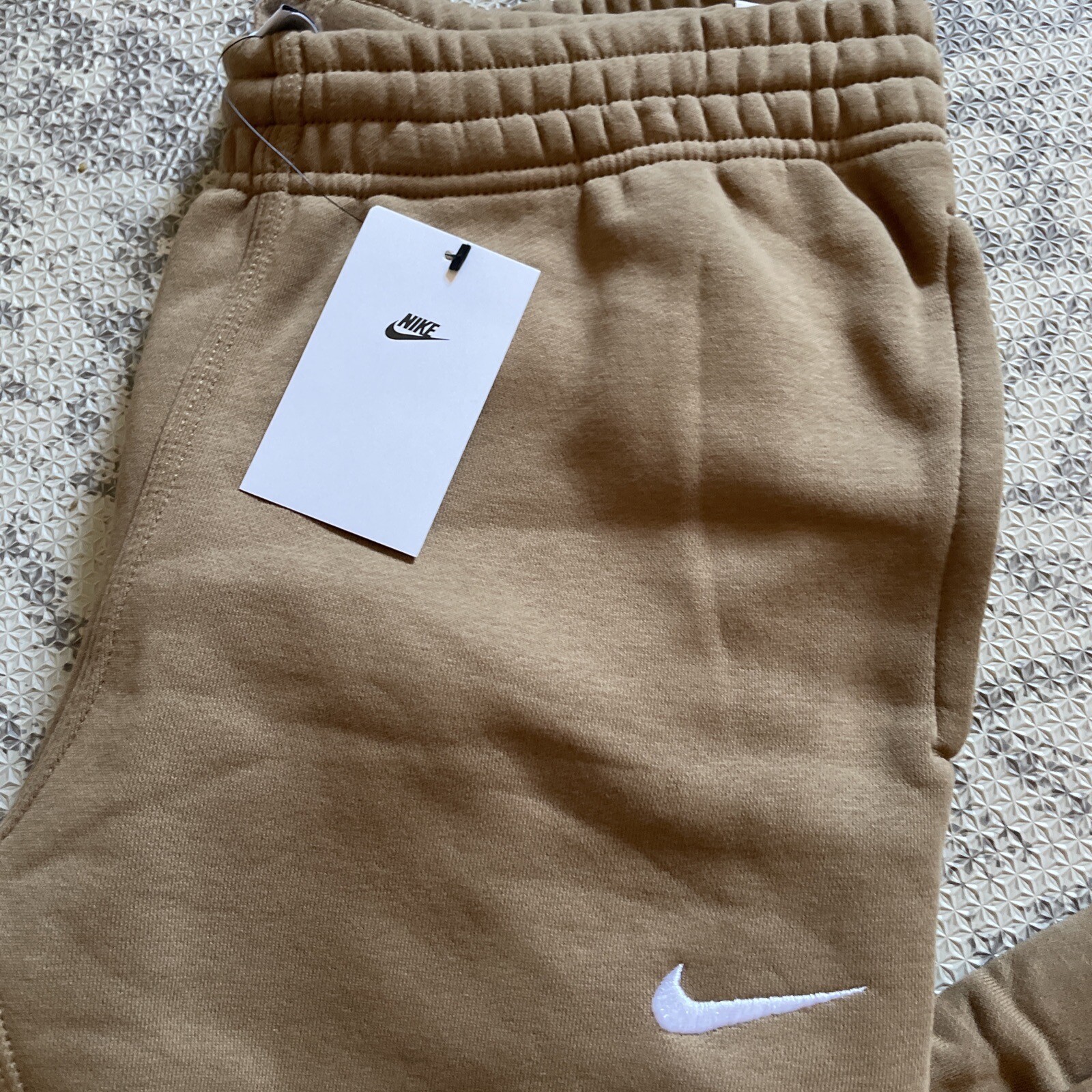 Nike Sportswear Club Fleece Tapered Joggers TAN Brown Mens MEDIUM