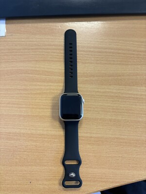 Apple Watch Series 7 41mm Aluminium Case with Sport Band Apple Watch Series 7 41mm Aluminium Case with Sport Band