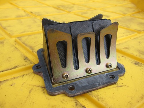1993 Kawasaki KX125 OEM REED BLOCK INTAKE  - Picture 8 of 10