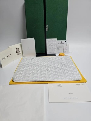 Goyard unused Sena clutch mm special white
