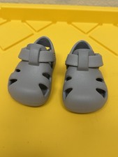 Ten Little Toddler Closed-Toe Water Sandals Gray Size 4 EUC NWOT