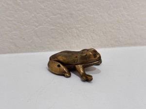 Vintage Brass Frog Trinket Box – Hinged Animal Figurine Jewelry Holder