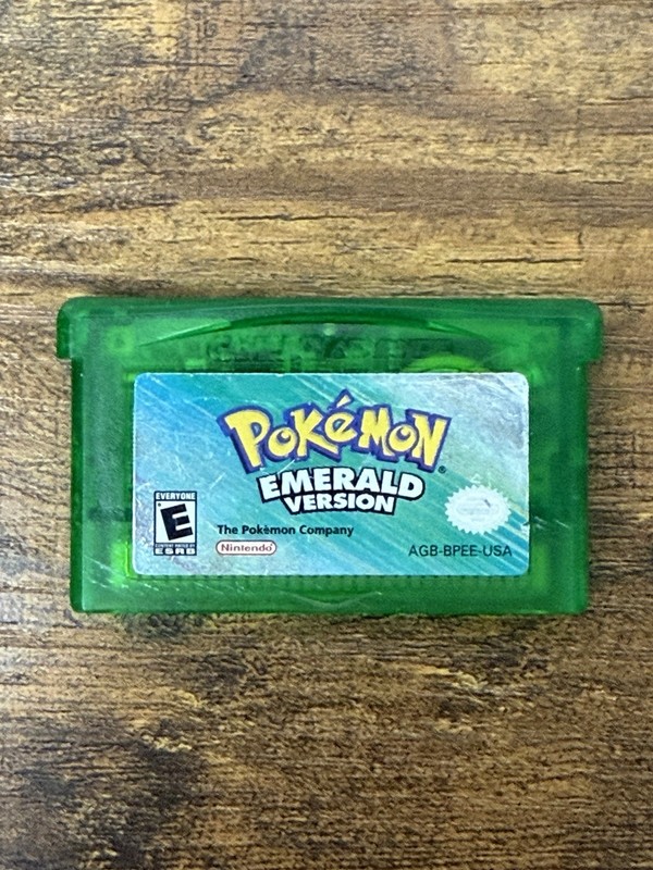 Pokémon Emerald Version Nintendo Game Boy Advance Authentic & Tested New Battery