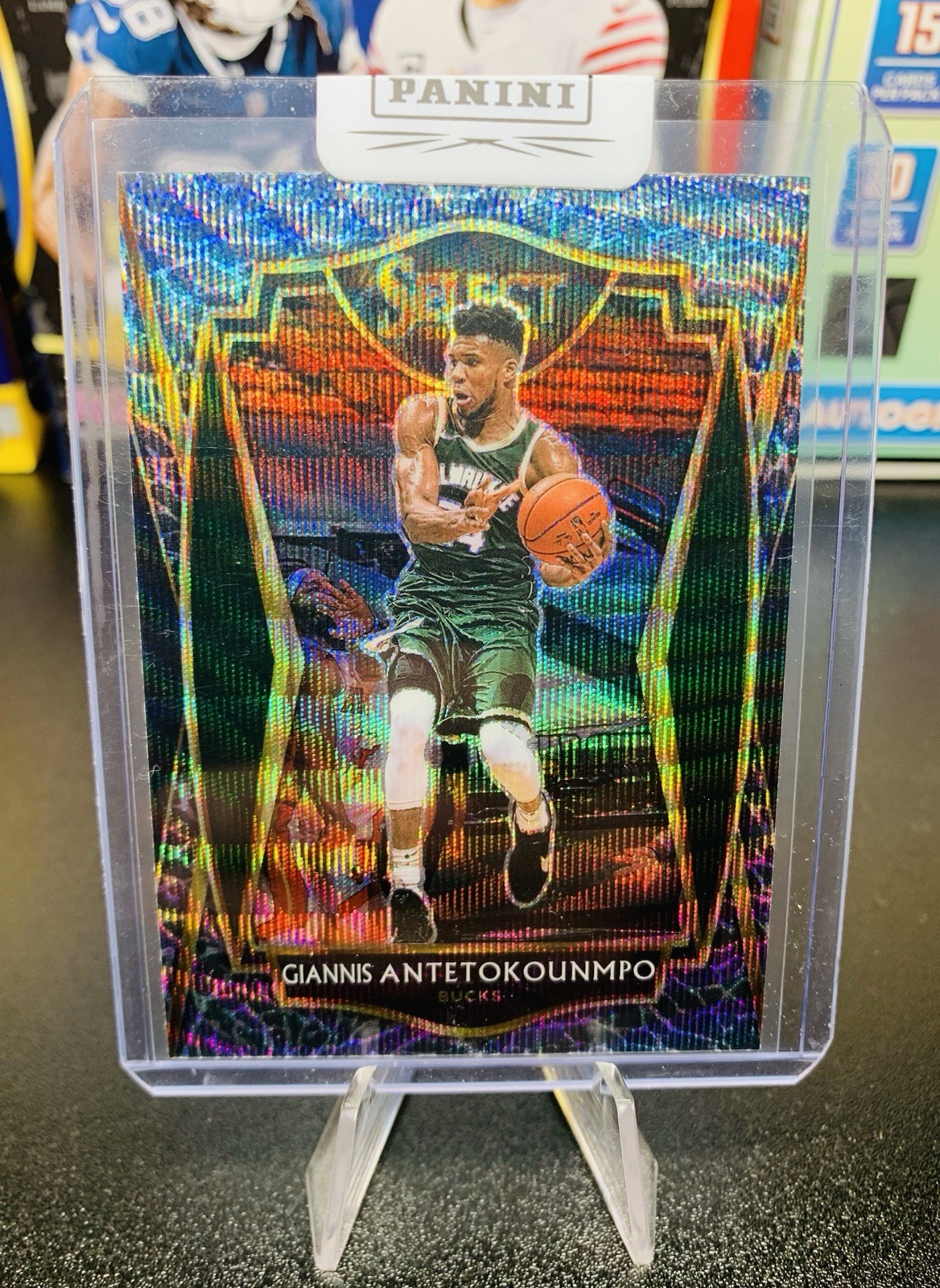 2020-21 Panini Select - Premier Level Giannis Antetokounmpo #117 Elephant Prizm