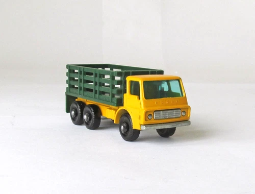 Vintage Lesney Matchbox #4 Dodge Stake Truck Regular Wheels NEAR MINT 1967