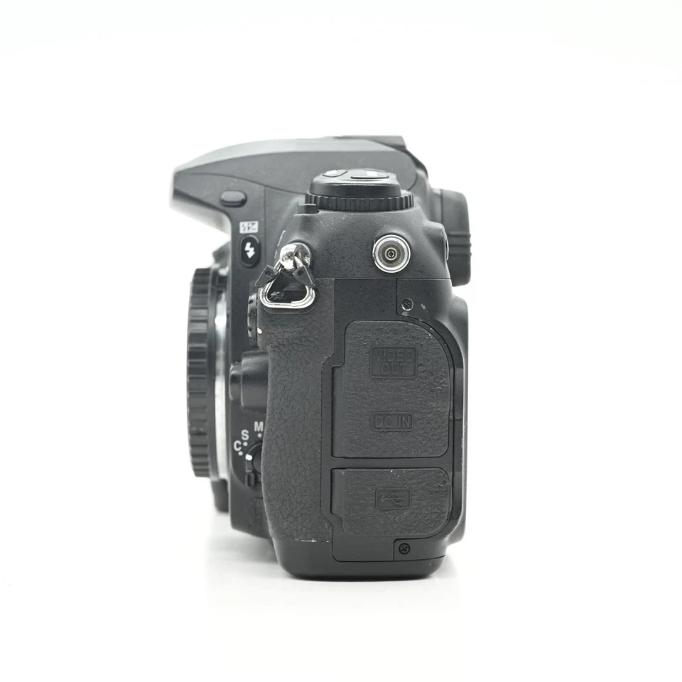 Cuerpo de cámara digital SLR Fujifilm FinePix S5 PRO 12,34 MP montura Nikon F #218 Foto 4 de 4