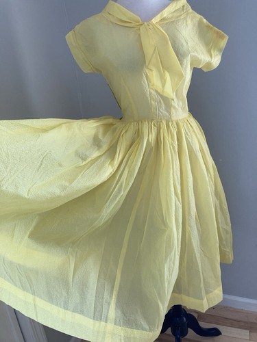 Vtg SHEER Fit & Flare Dress Full Skirt Pussy Bow Paper Pucker Fabric xs - Picture 2 of 9