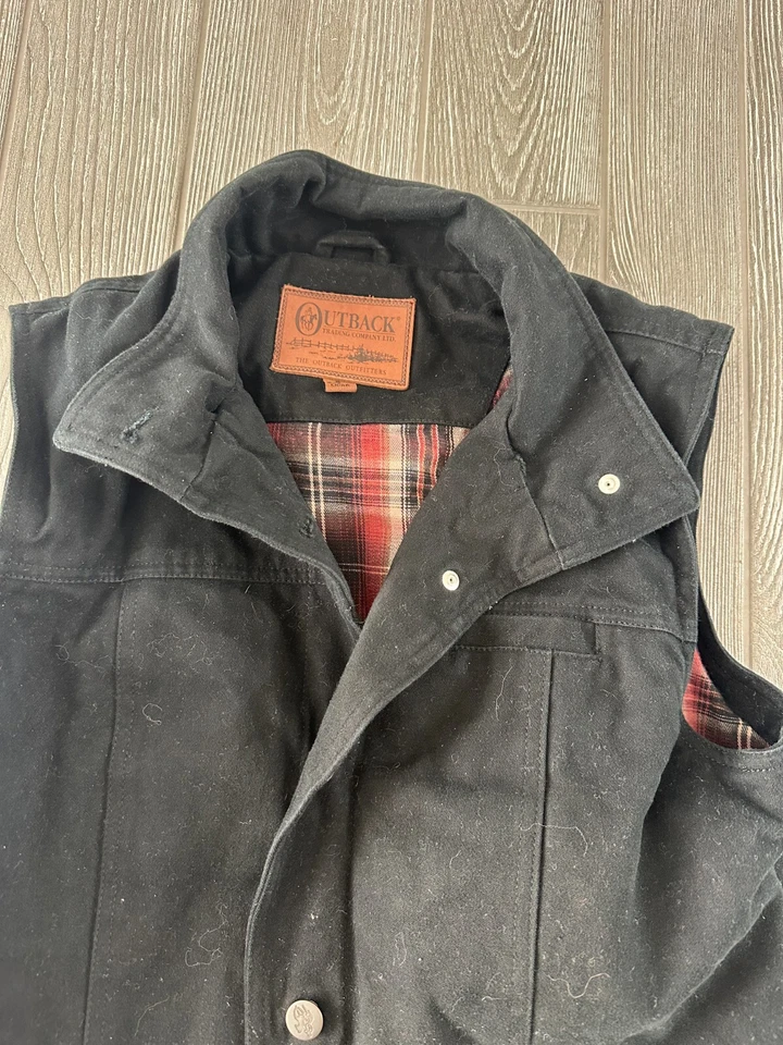 Chaleco Outback Trading Company de lona para mujer con cremallera completa pequeño forrado de franela negra Foto 2 de 4