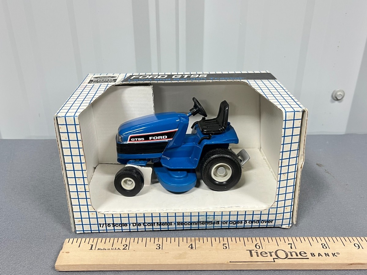 FORD GT95 Lawn Garden Riding Mower Tractor 1:16 NIB Diecast Scale