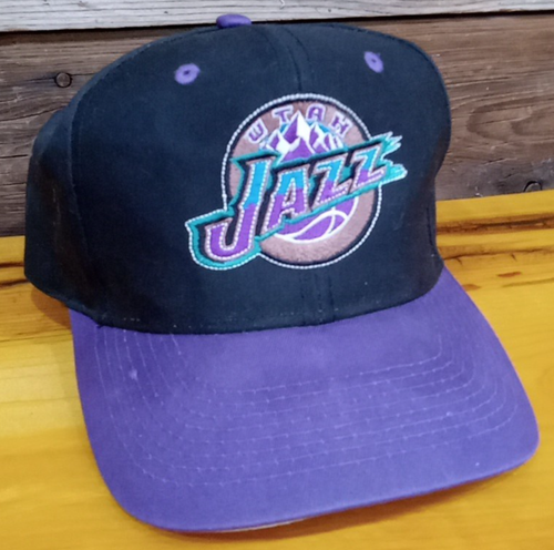 Vintage 90's Utah Jazz Logo 7 Twill Snap Back Hat NBA
