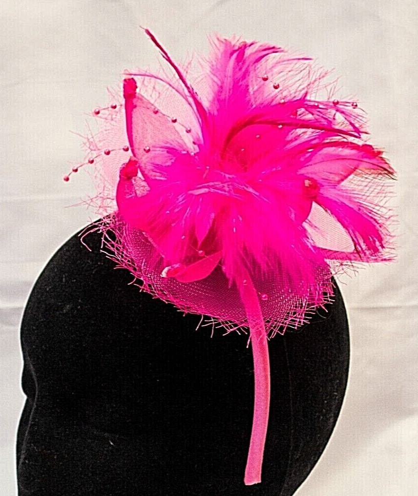 Fascinator Pink Feathered Lace Beaded Detailing Alice Band New with Tags