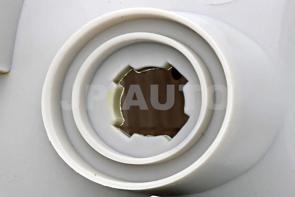 For 1995-1997 Lexus LS400 Corner Light Driver Side - Image 4 of 4