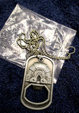 NEW OAKLEY DOG TAG BOTTLE CAP OPENER KEYCHAIN LANYARD DISPLAY ONE ICON CHAIN