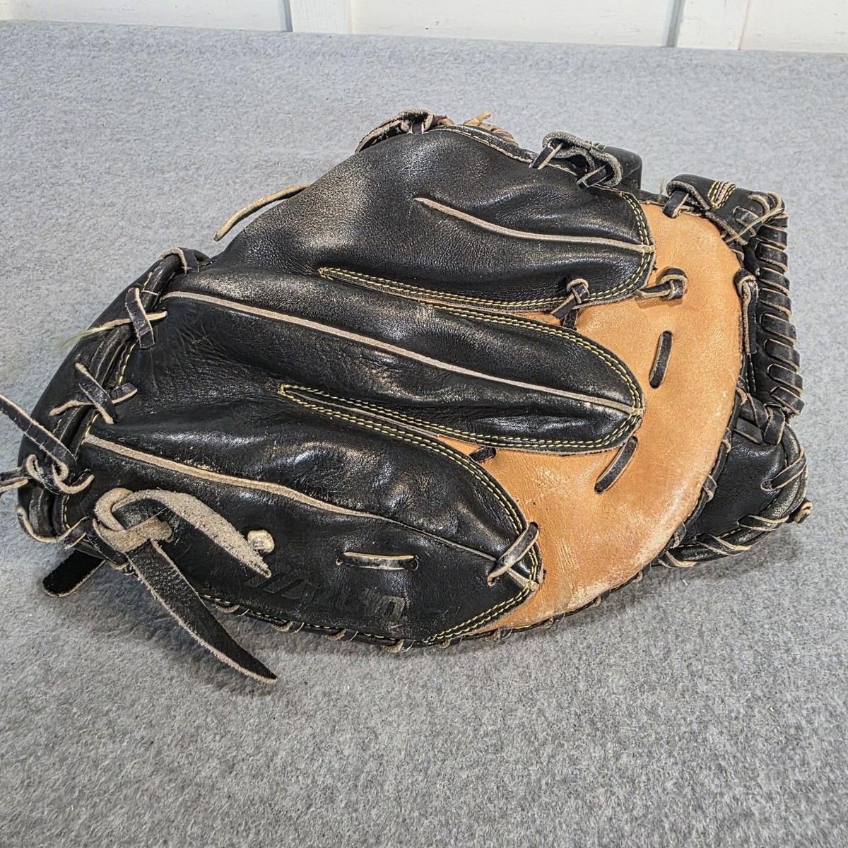 Mizuno MZSF-30 Supreme 13.5” Baseball Softball First Base Mitt
