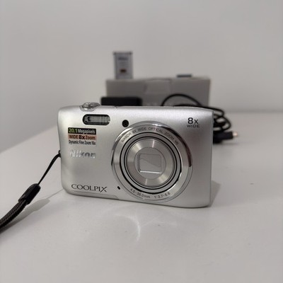 Nikon Coolpix S3600 Silver Compact Digital Camera TESTED w
