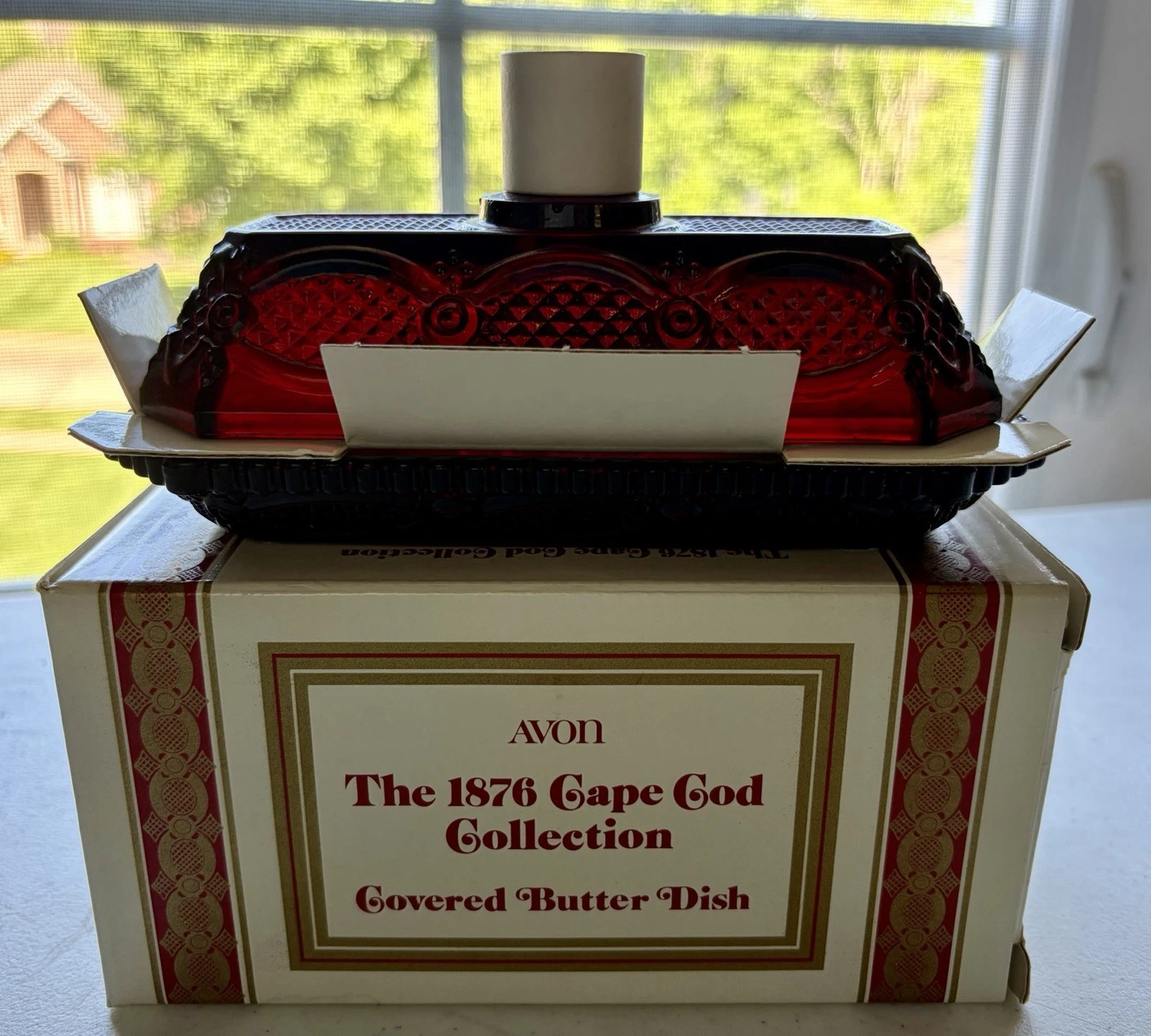 NIB!! AVON RUBY RED 1876 CAPE COD COLLECTION 6X3X3 COVERED BUTTER DISH