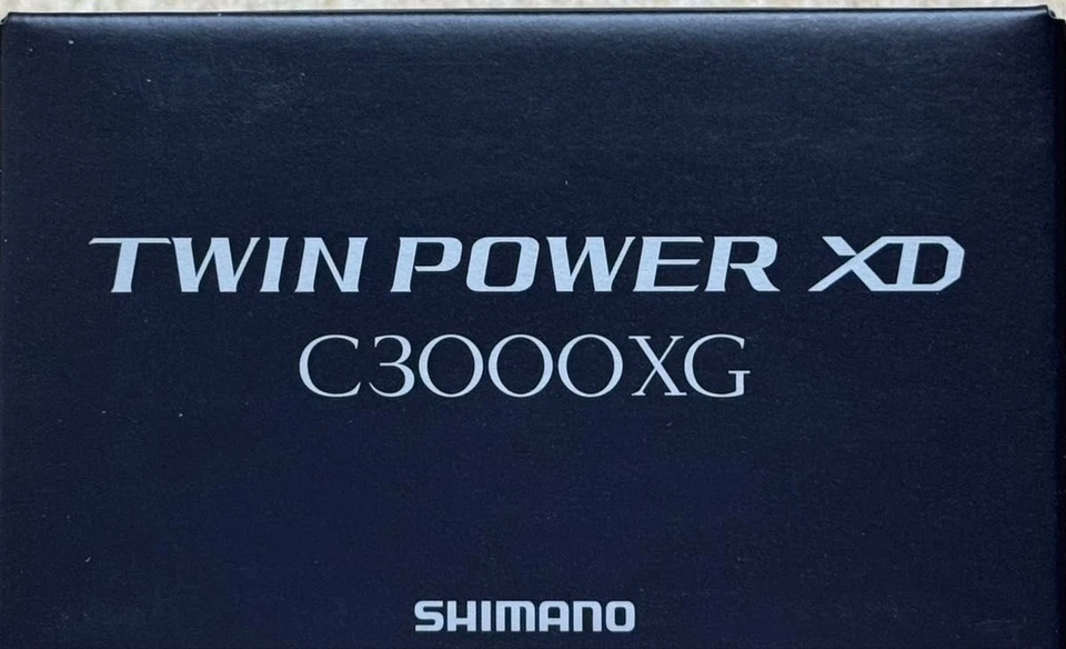 Shimano 25 TWIN POWER XD C3000XG Spinning Reel New in Box - Image 2 of 3