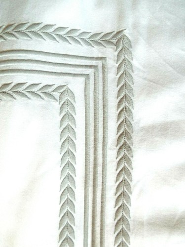 Fieldcrest Embroidered Border Duvet & 2 Pillow Shams - White / Gray (Full/Queen) - Picture 4 of 11