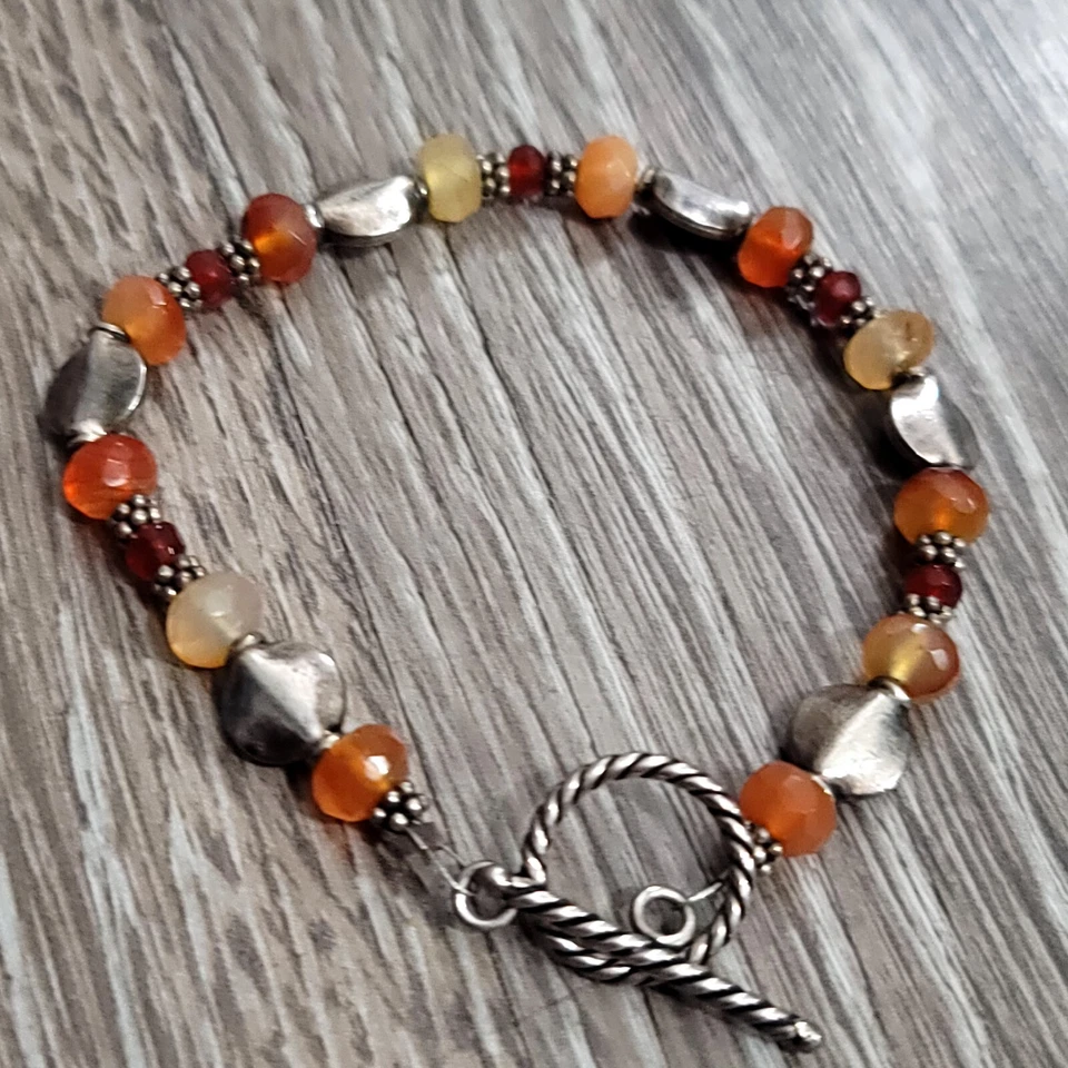 Pulsera de plata con cuentas de cornalina naranja quemada Foto 4 de 4