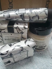 Beekman VANILLA ABSOLUTE Goat Milk Hand Cream, Bar Soap, Body Cream Gift Set