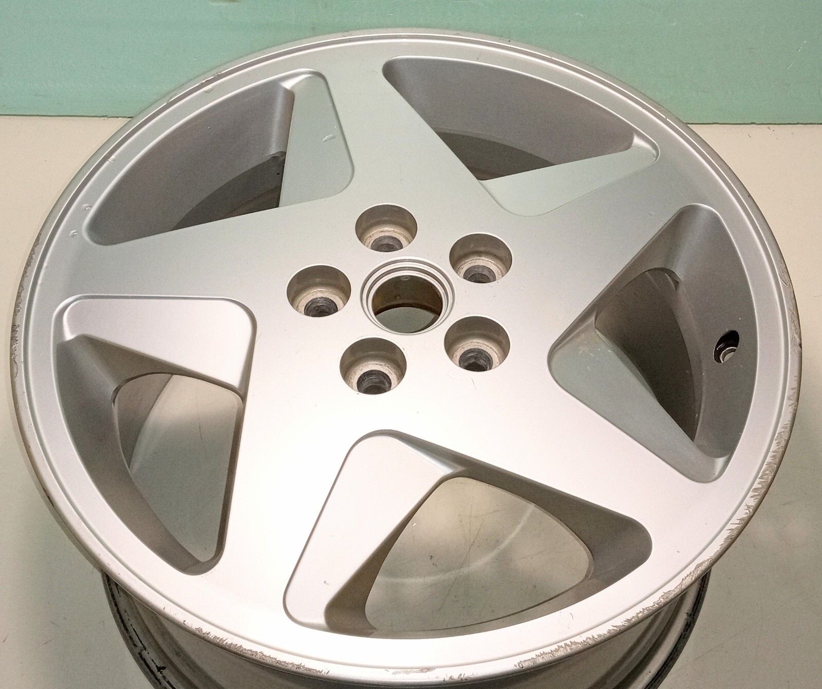 Ferrari 348 Rear Wheel_Rim_9X17_136547_Right Rear_SPEEDLINE_GENUINE
