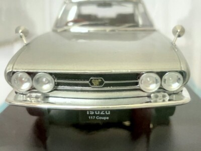 W813 新品 hachette ISUZU 117 COUPE (PA90) Isuzu 117 Coupe PA90 [1968] 1/24 Die-cast Model - Hachette